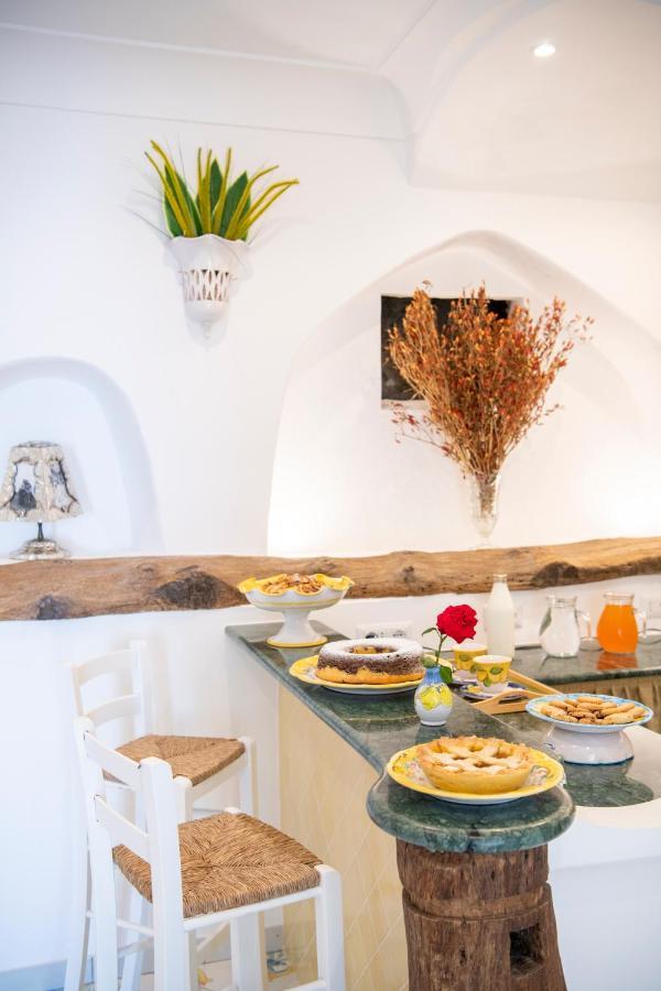 La Borragine Rooms Positano Exterior photo