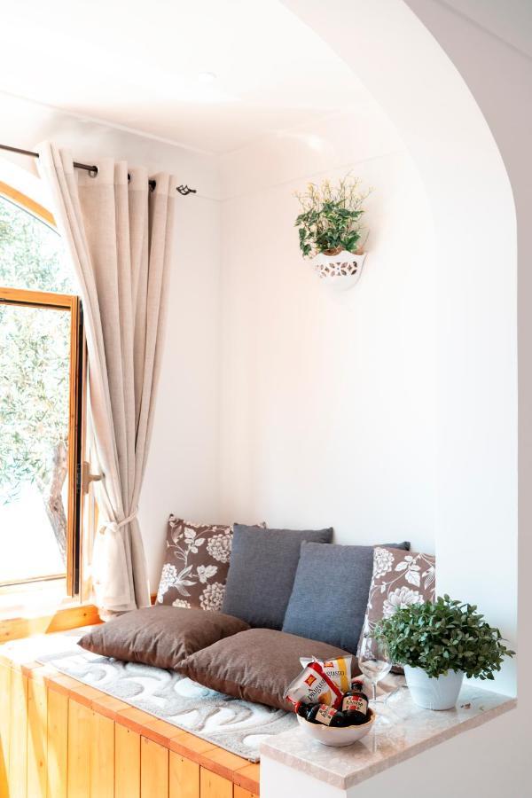 La Borragine Rooms Positano Exterior photo