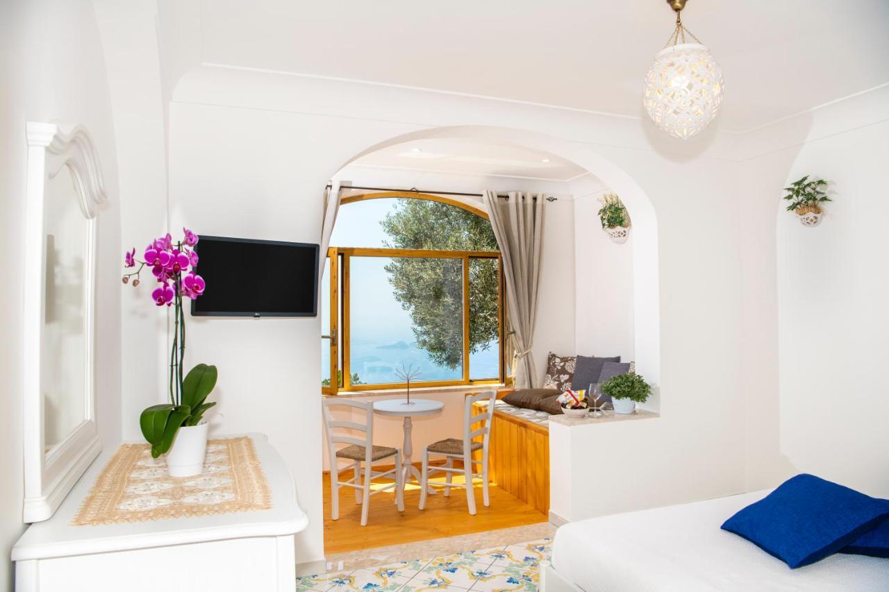 La Borragine Rooms Positano Exterior photo